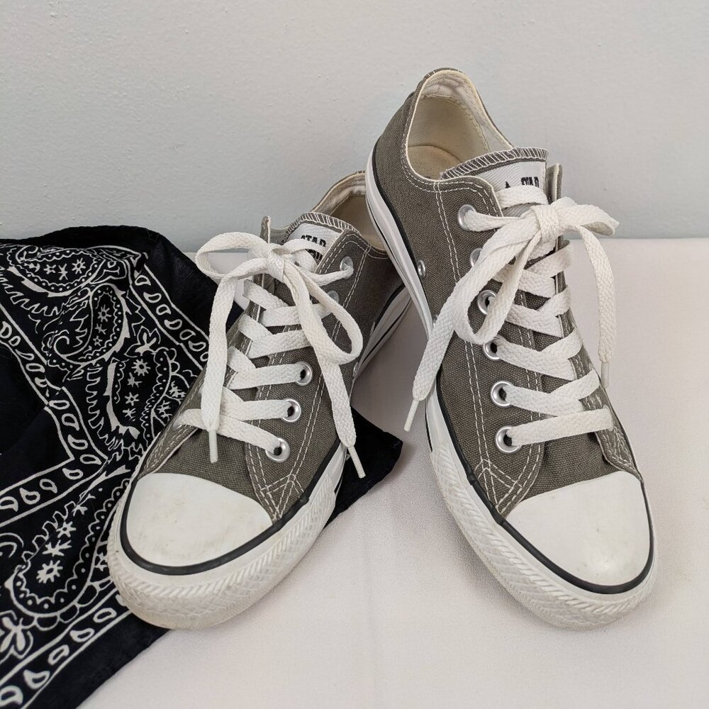 Converse Chuck Taylor All Star Low Men's/Women's Sneaker - Grey